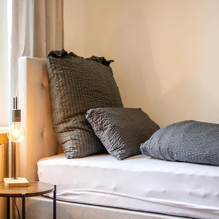 Suedstadt-oase 2 Komfort Mit 2 Sz Und Balkon Апартаменты Кобленц