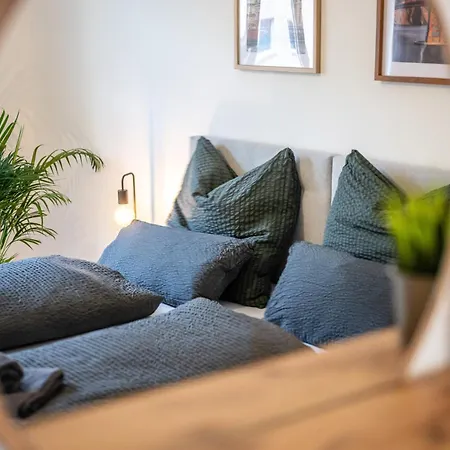 Suedstadt-oase 2 Komfort Mit 2 Sz Und Balkon Апартаменты Кобленц