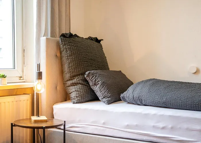 Suedstadt-oase 2 Komfort Mit 2 Sz Und Balkon Апартаменты Кобленц