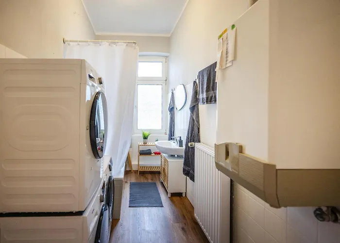 Suedstadt-oase 2 Komfort Mit 2 Sz Und Balkon Апартаменты