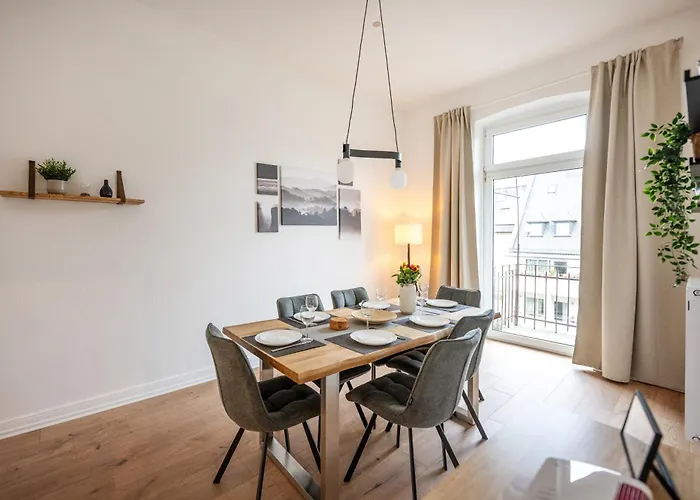 Suedstadt-oase 2 Komfort Mit 2 Sz Und Balkon Апартаменты Кобленц